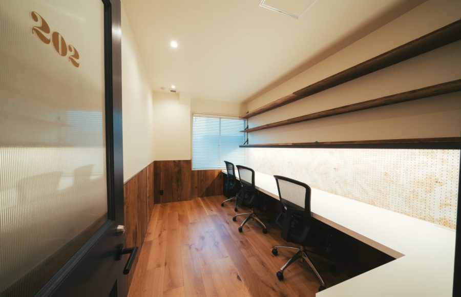 sxt_TOKYO_L.O.C.A.L_BASE_COSA ON_10